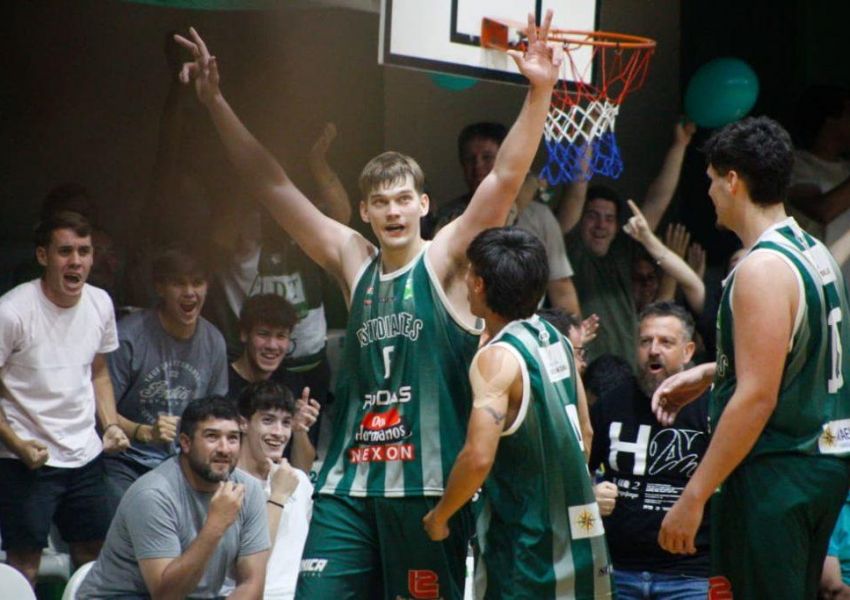 Asociativo de Básquet: Estudiantes y Capuchinos ganaron en la previa del duelo por la punta del grupo dos