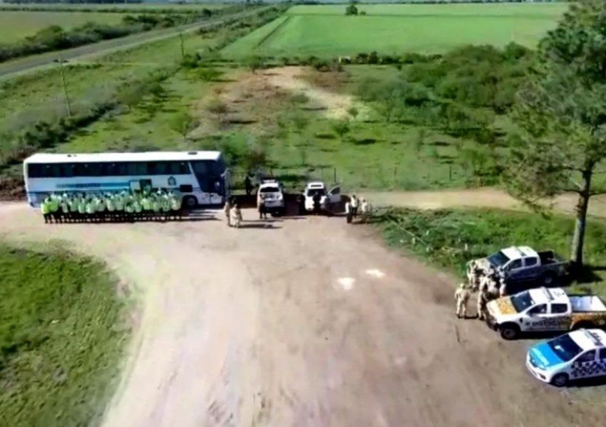 fuerte corriente  arrastró arrastro a una mujer en los Charruas